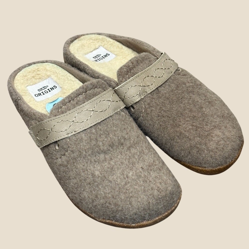 Earth Origins Ali Womens Oatmeal Felted Fabric Faux Fur Clog Mules Size 6 Cozy